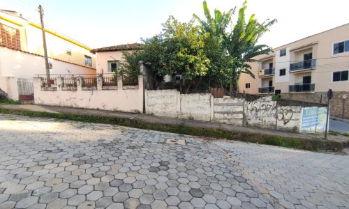 Casa de Esquina no Centro (3)