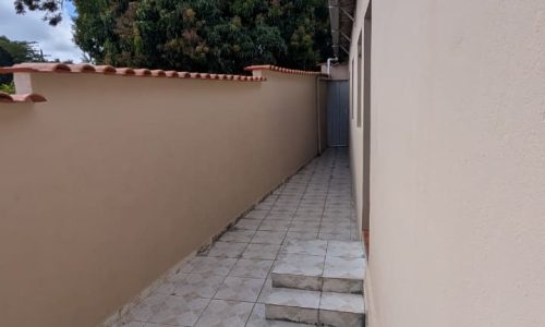 Casa no Centro com Garagem (10)