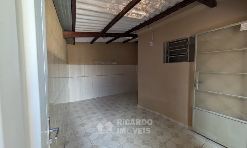 Casa no Centro com Garagem (15)