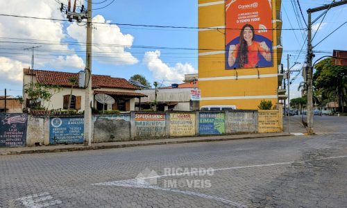 PXL_20251017_185325330.MP~2