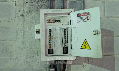 PXL_20251103_203731214.MP