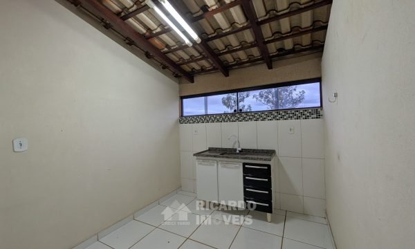 PXL_20251103_204237248