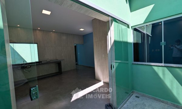 PXL_20251112_114821118.MP