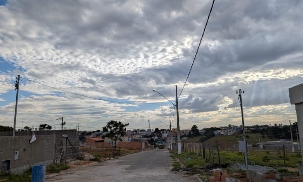 PXL_20260806_190000937.MP